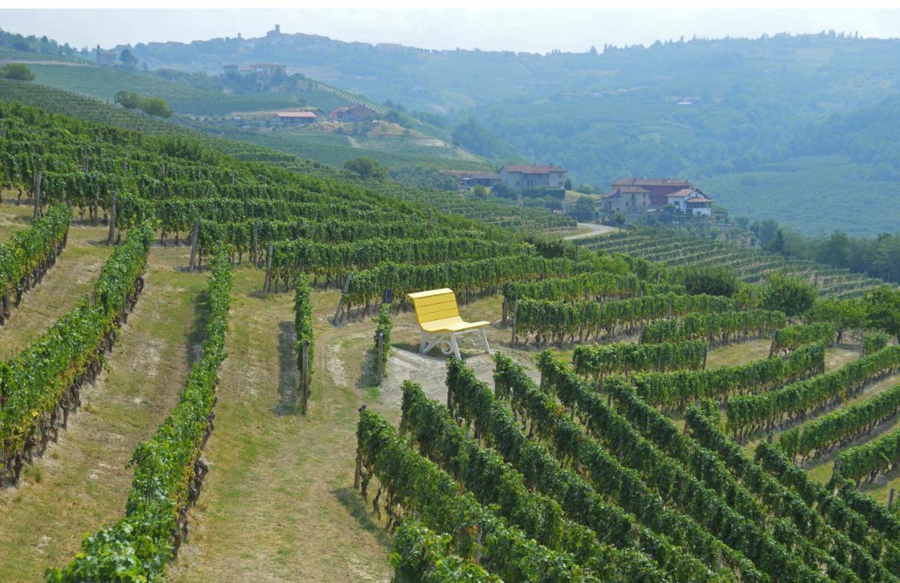 Montelupo Albese Agriturismo La Ruota מראה חיצוני תמונה